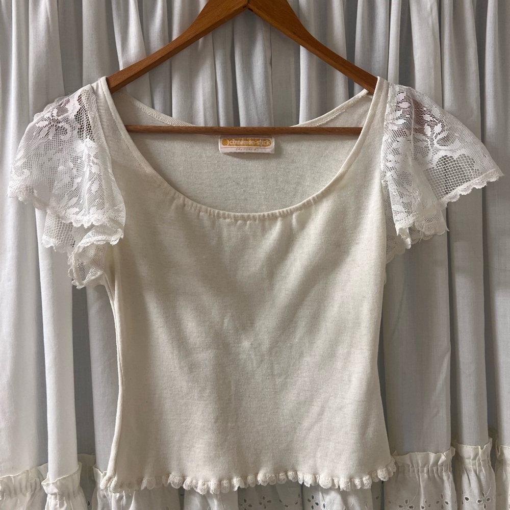 Vintage cropped Cream Lace Sleeve Top